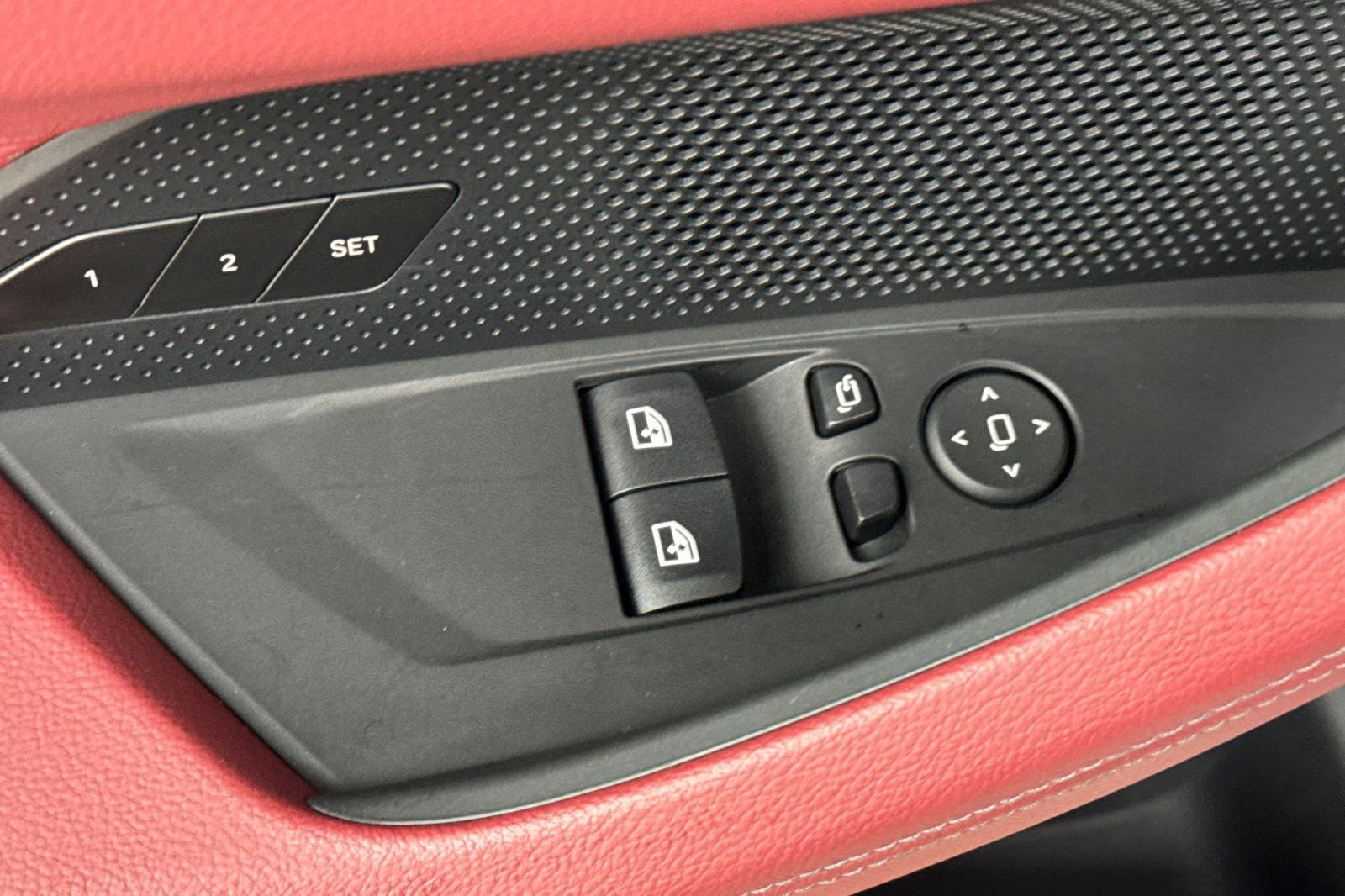 Used 2024 BMW M440i Coupe w/ Premium Package image 27