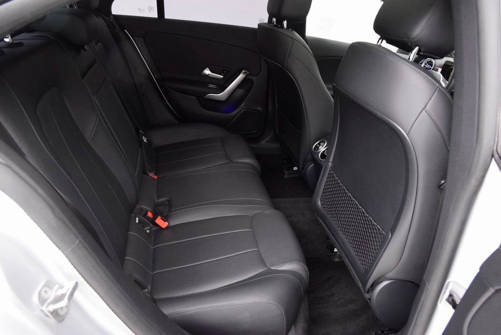 Used 2023 Mercedes-Benz CLA 250 image 21