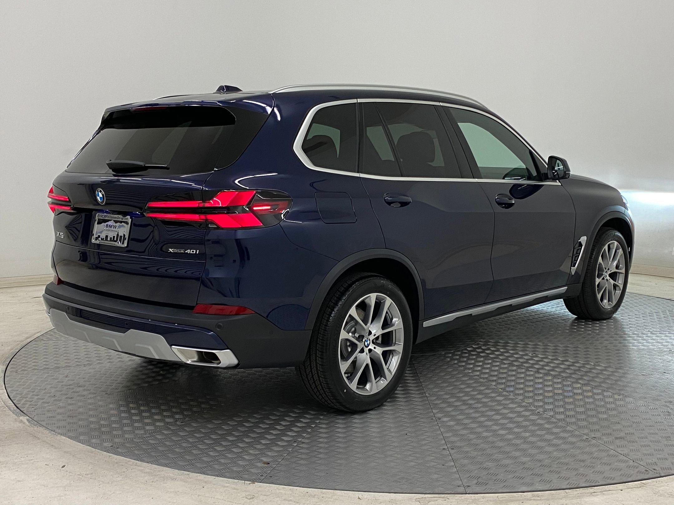 Used 2026 BMW X5 xDrive40i w/ Climate Comfort Package image 8