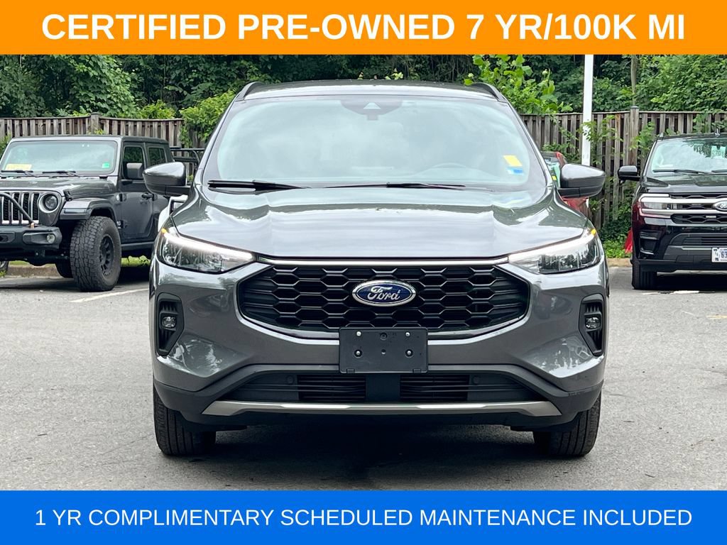Used 2025 Ford Escape ST-Line Select AWD/4WD image 2