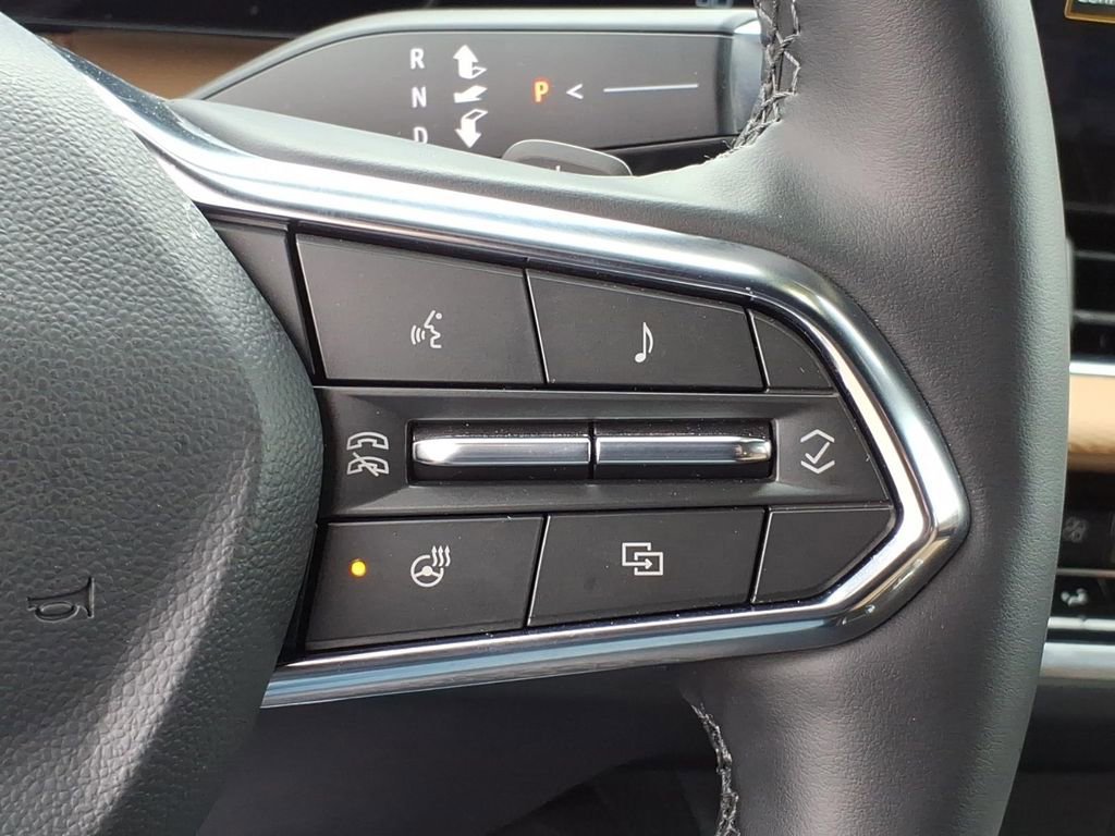 New 2026 Chevrolet Equinox ACTIV w/ Convenience Package III image 18