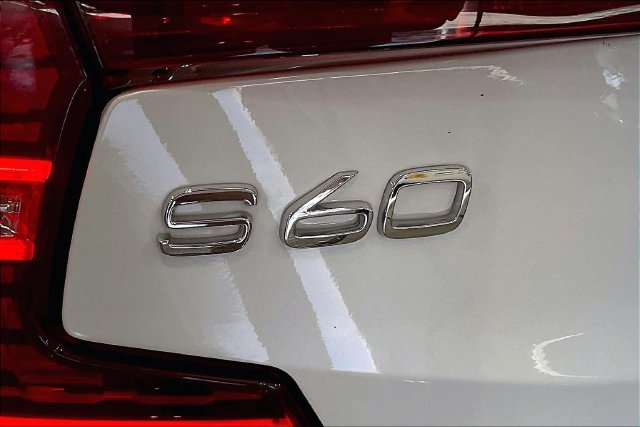 Used 2024 Volvo S60 B5 Plus FWD image 10