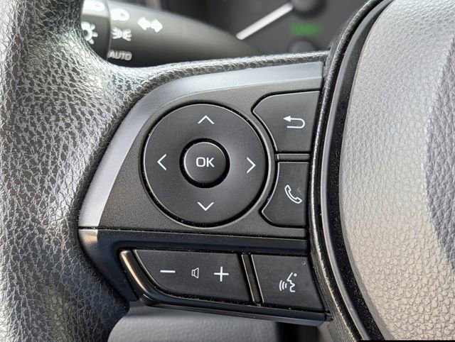 Used 2025 Toyota Corolla LE FWD image 22