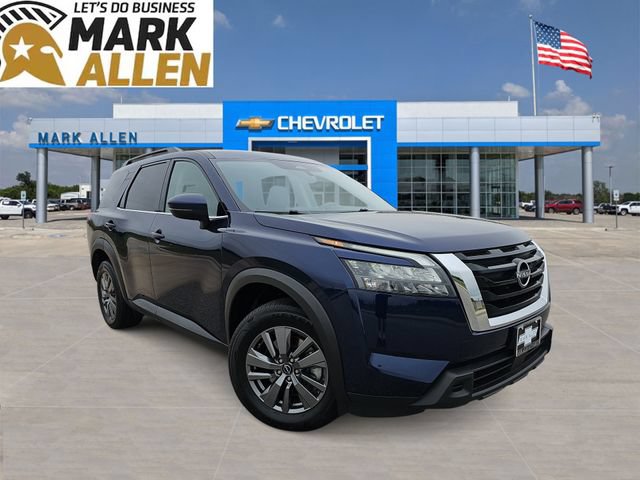 Used 2025 Nissan Pathfinder SV