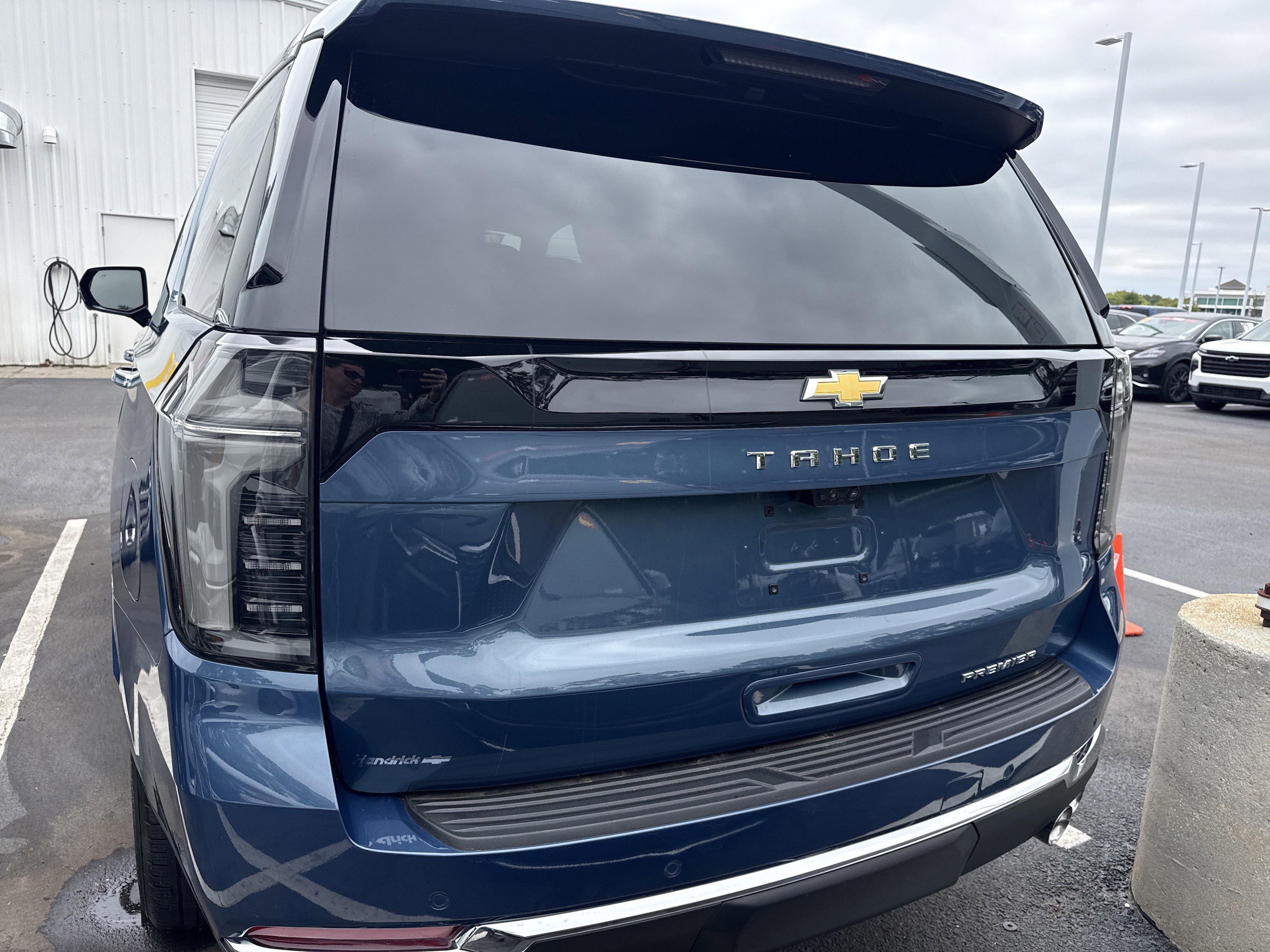 Used 2025 Chevrolet Tahoe Premier AWD/4WD image 8