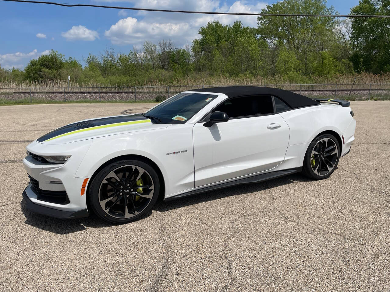 Used 2023 Chevrolet Camaro SS RWD image 3