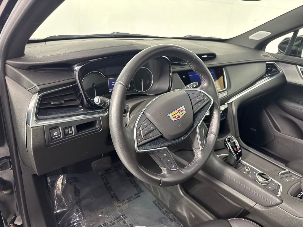 Used 2023 Cadillac XT5 Premium Luxury AWD/4WD image 16