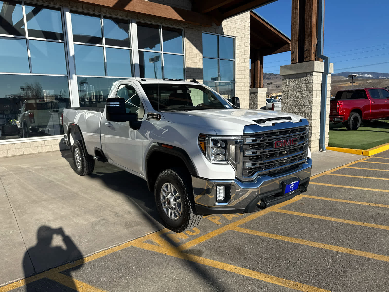 Used 2021 GMC Sierra 2500 SLE w/ SLE Convenience Package image 3