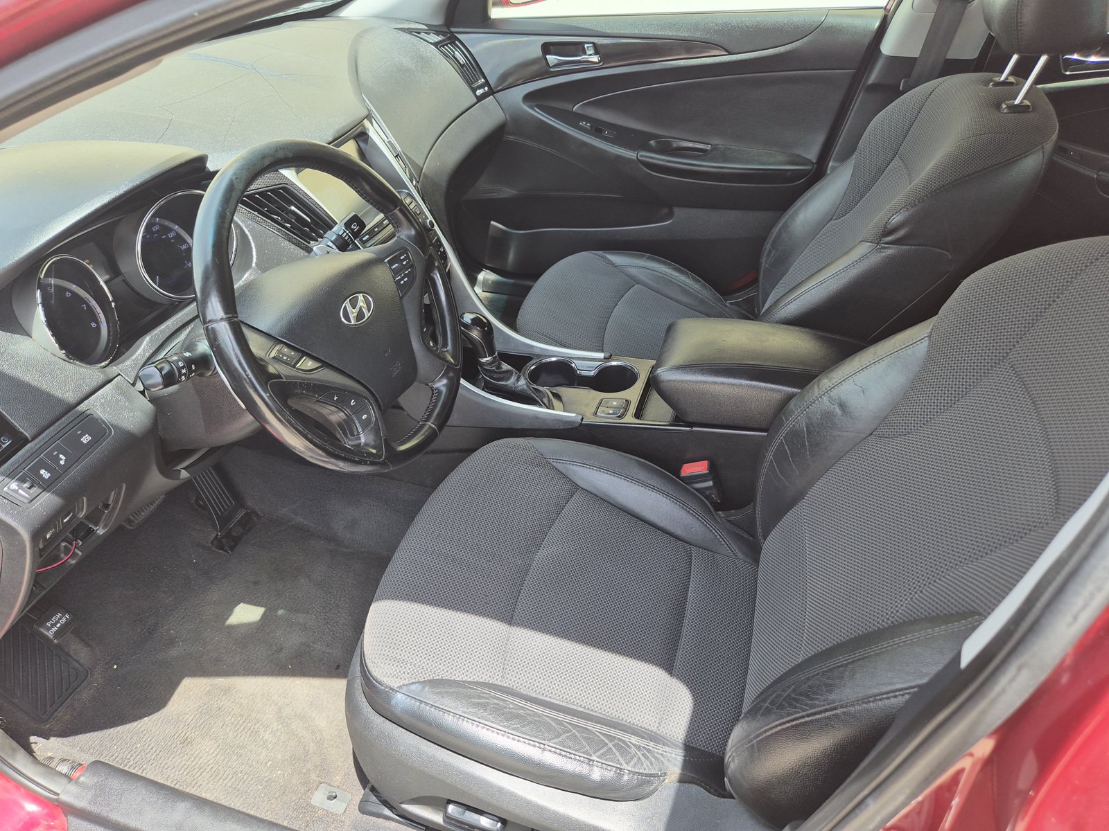 Used 2014 Hyundai Sonata SE w/ Premium Package 04 FWD image 12