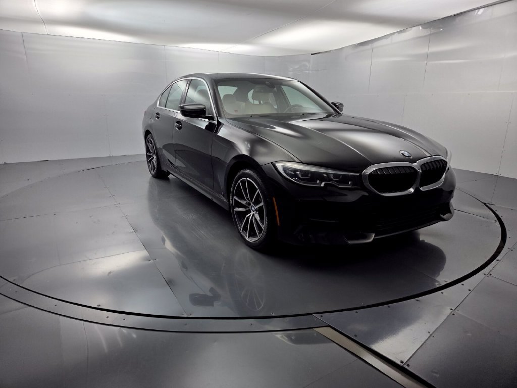 Used 2021 BMW 330i Sedan w/ Convenience Package RWD image 3