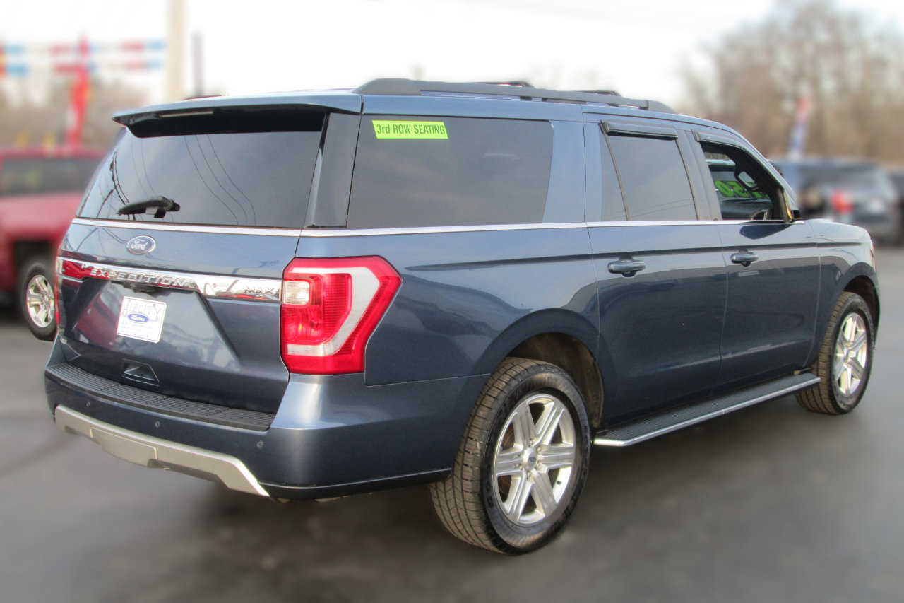 Used 2019 Ford Expedition Max XLT w/ Equipment Group 202A image 3