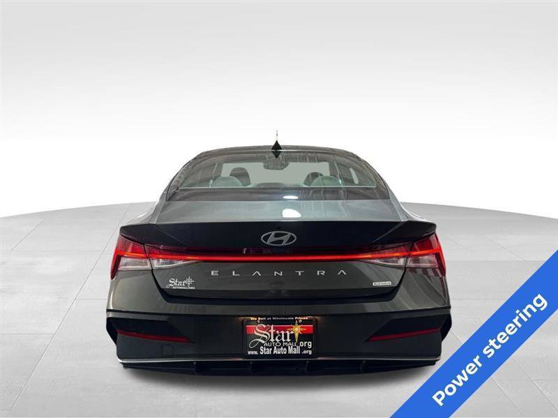 Used 2024 Hyundai Elantra Blue FWD image 6