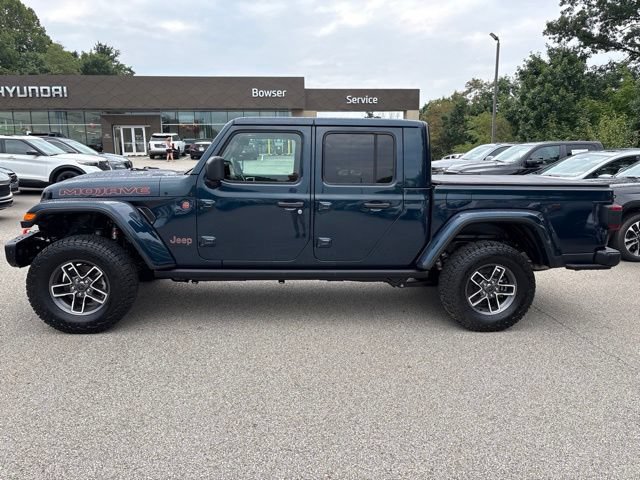 Used 2025 Jeep Gladiator Mojave AWD/4WD image 2