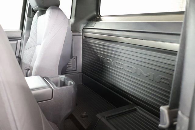 Certified 2025 Toyota Tacoma SR5 image 25