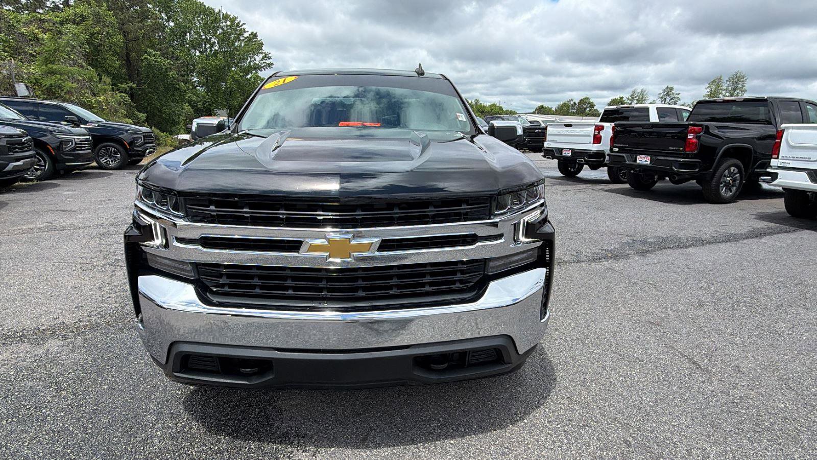 Certified 2021 Chevrolet Silverado 1500 LT w/ Bed Protection Package AWD/4WD image 2