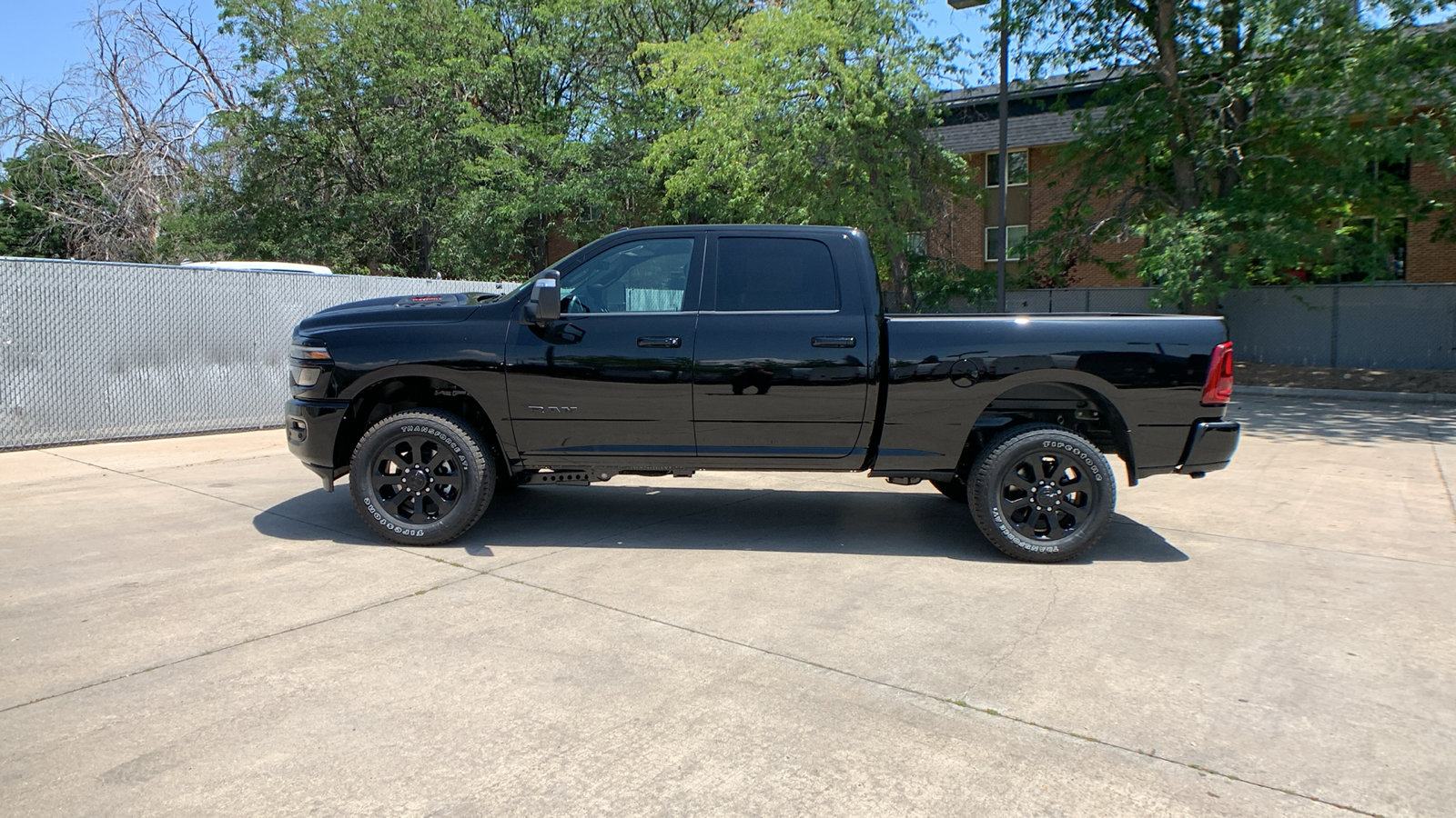 New 2026 RAM 2500 Laramie w/ Night Edition AWD/4WD image 2