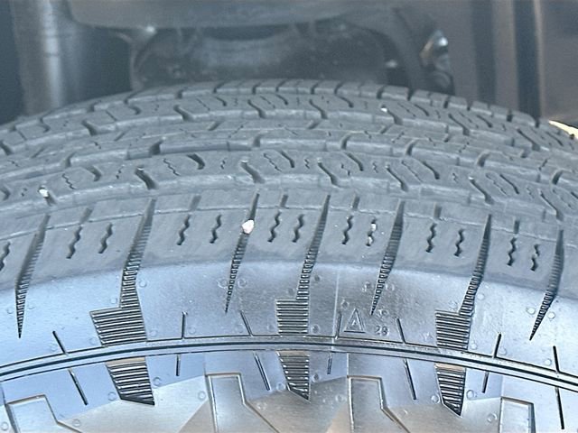 Used 2024 Jeep Wrangler Sport S image 31