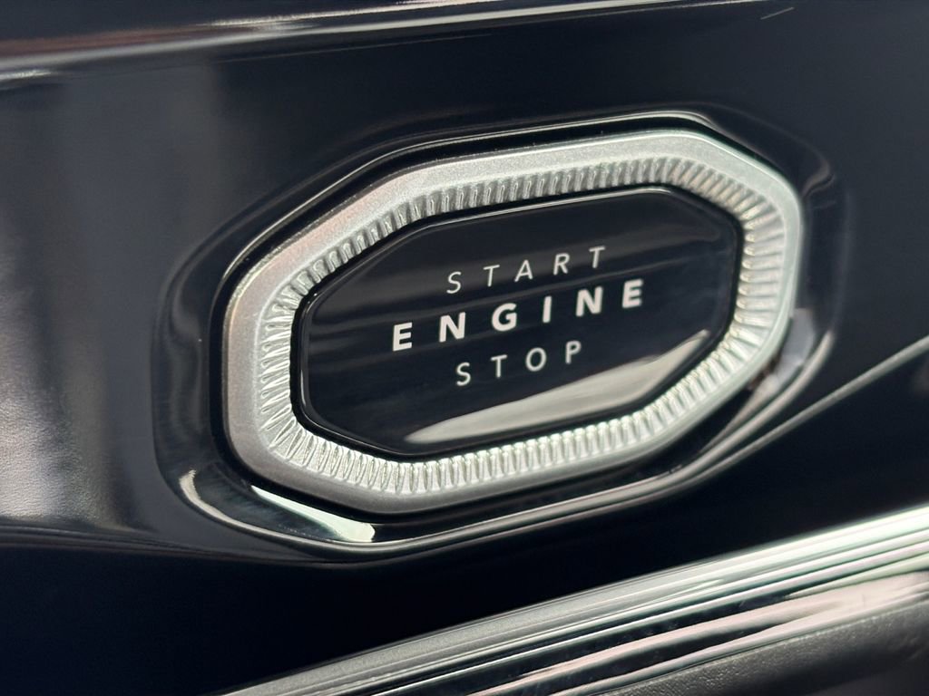 New 2026 Jeep Grand Cherokee L 2WD image 16