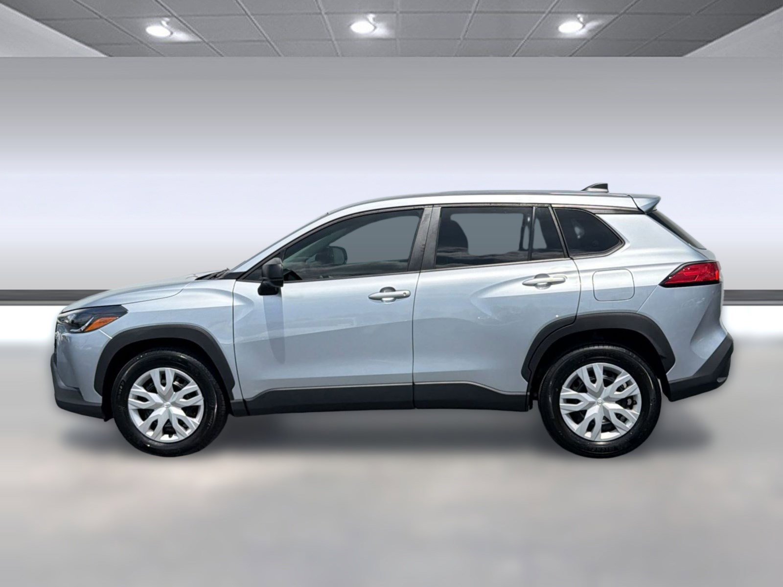 Certified 2023 Toyota Corolla Cross L FWD image 2