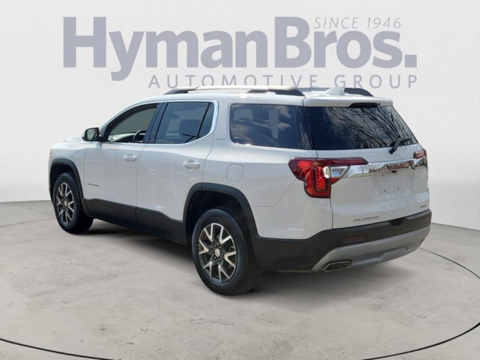 Used 2023 GMC Acadia SLE w/ Driver Convenience Package AWD/4WD image 5