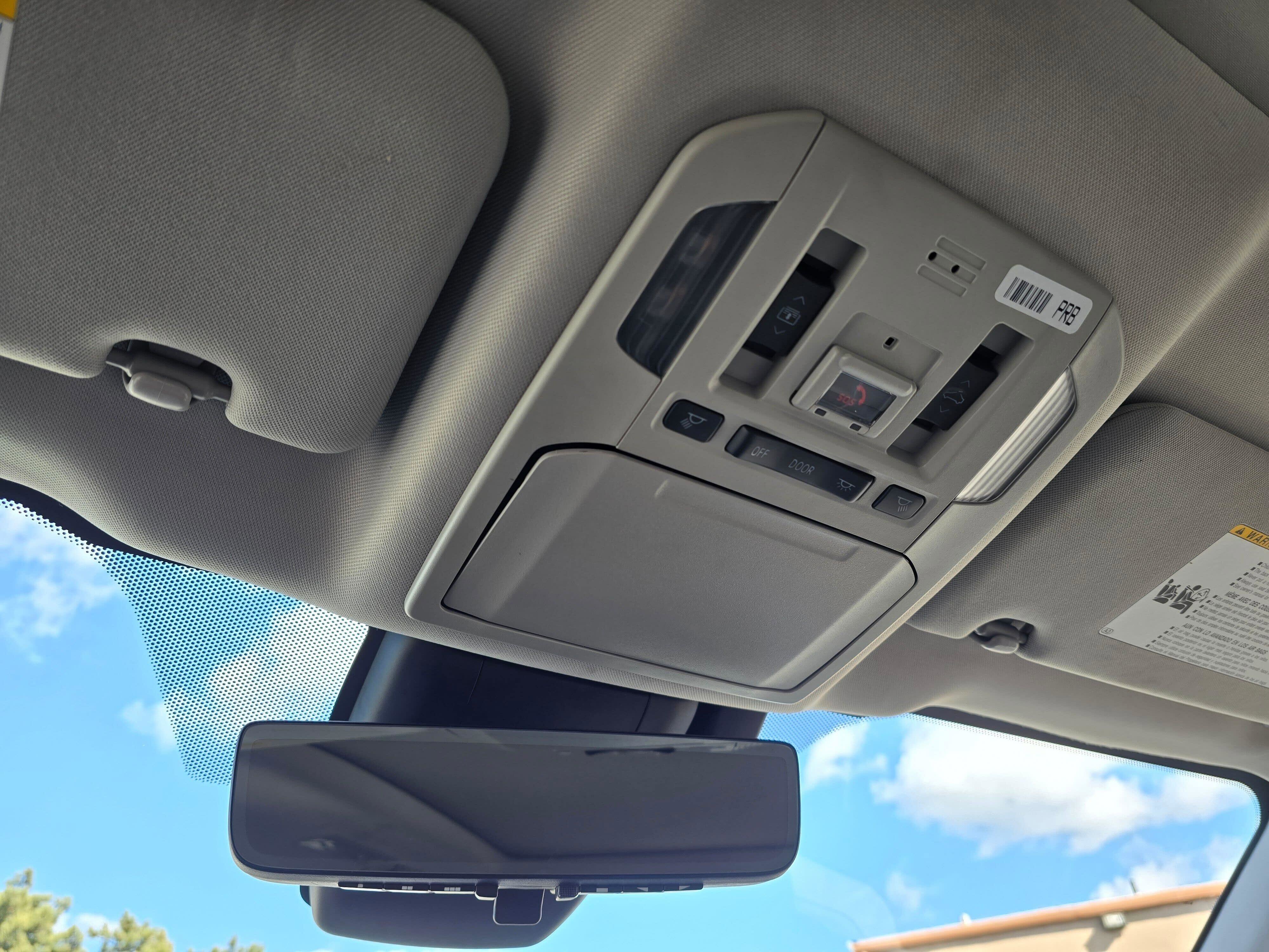 Used 2020 Toyota Highlander Platinum image 26