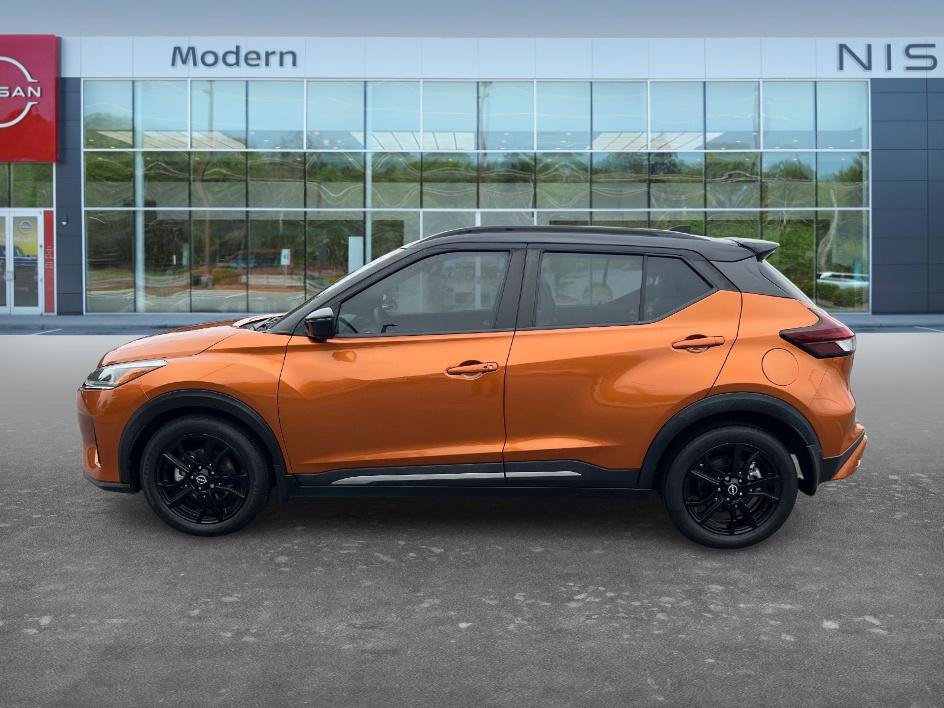 Certified 2023 Nissan Kicks SR w/ SR Premium Package FWD image 8