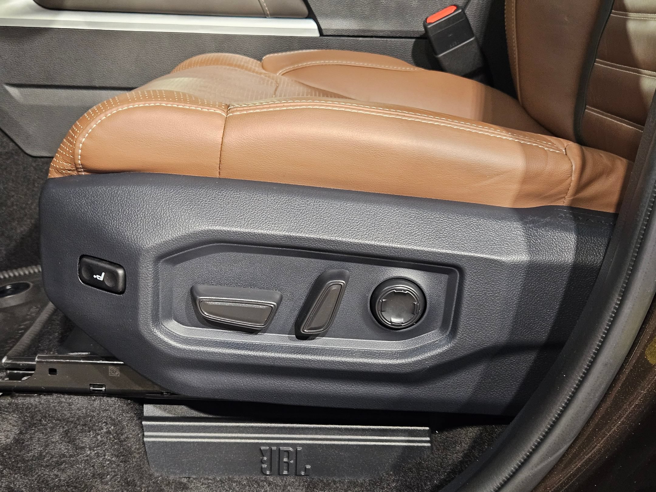 Used 2025 Toyota Tundra 1794 Edition AWD/4WD image 23