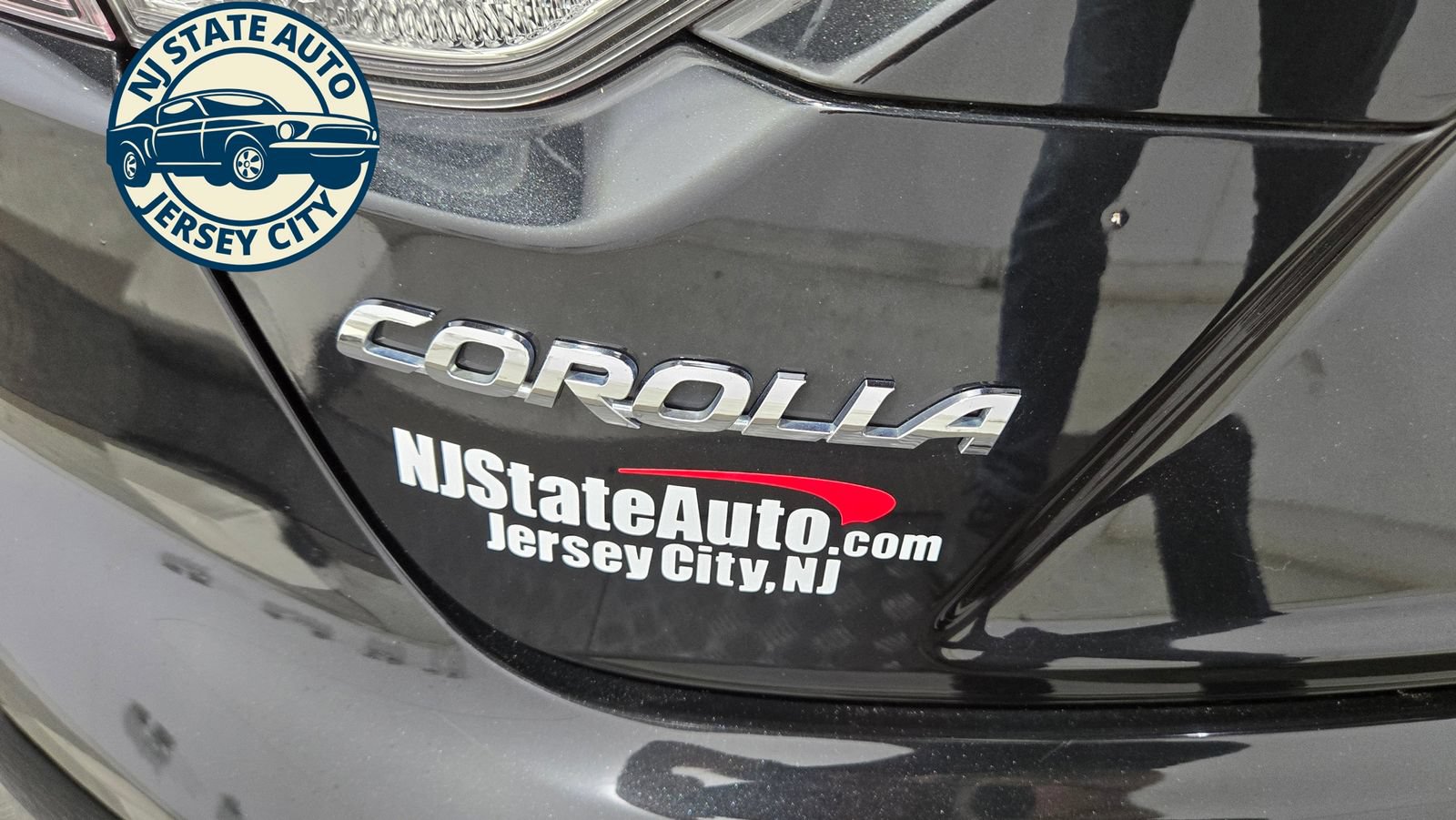 Used 2021 Toyota Corolla LE w/ LE Convenience Package FWD image 27