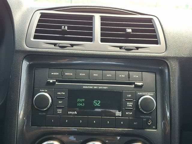 Used 2014 Dodge Challenger SXT RWD image 16