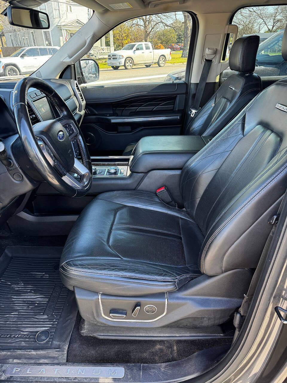 Used 2018 Ford Expedition Max Platinum image 22