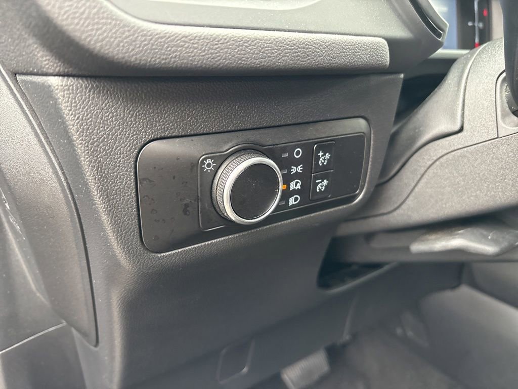 Used 2025 Ford Escape ST-Line image 17