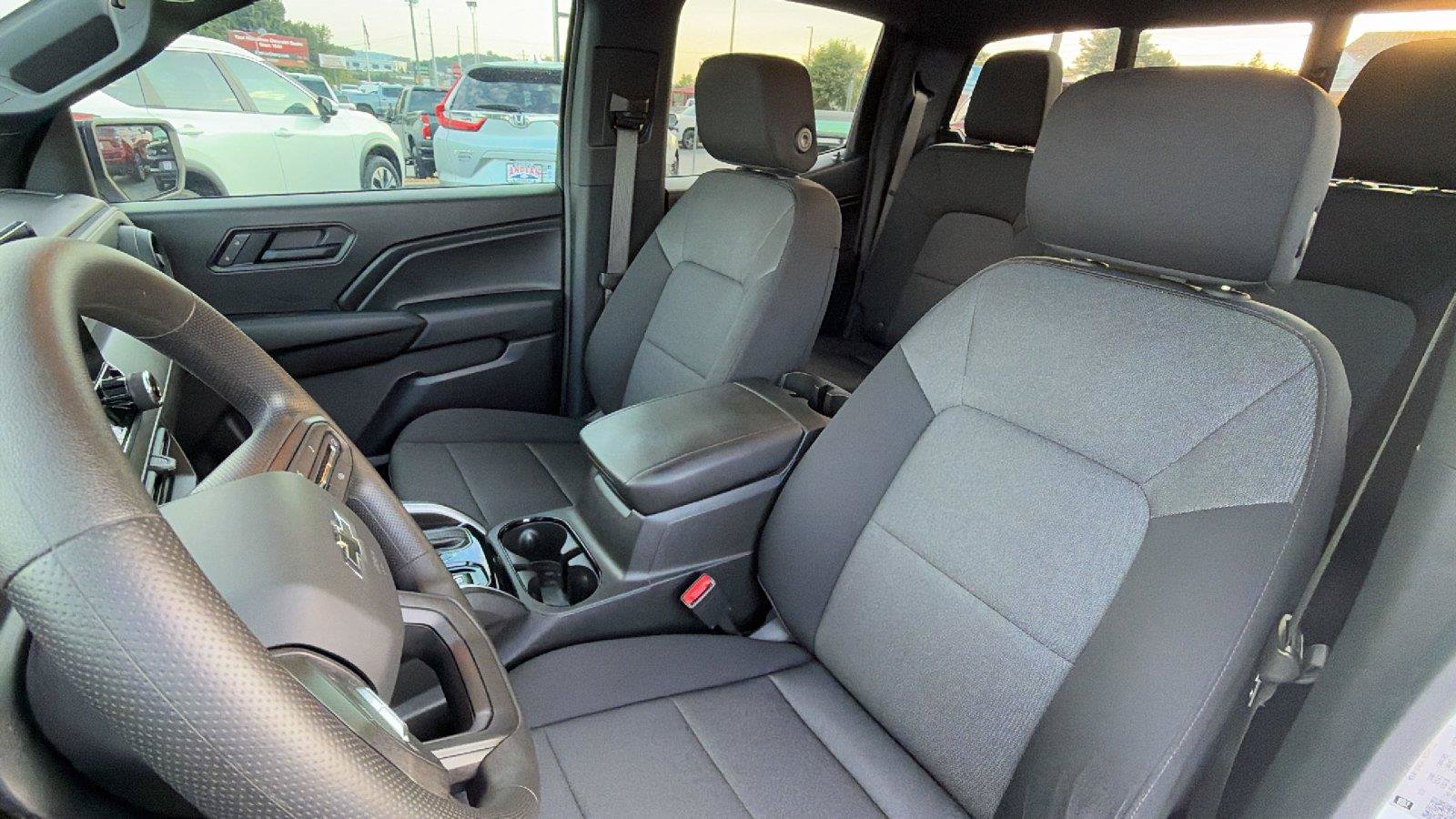Used 2024 Chevrolet Colorado Trail Boss w/ Advanced Trailering Package AWD/4WD image 17
