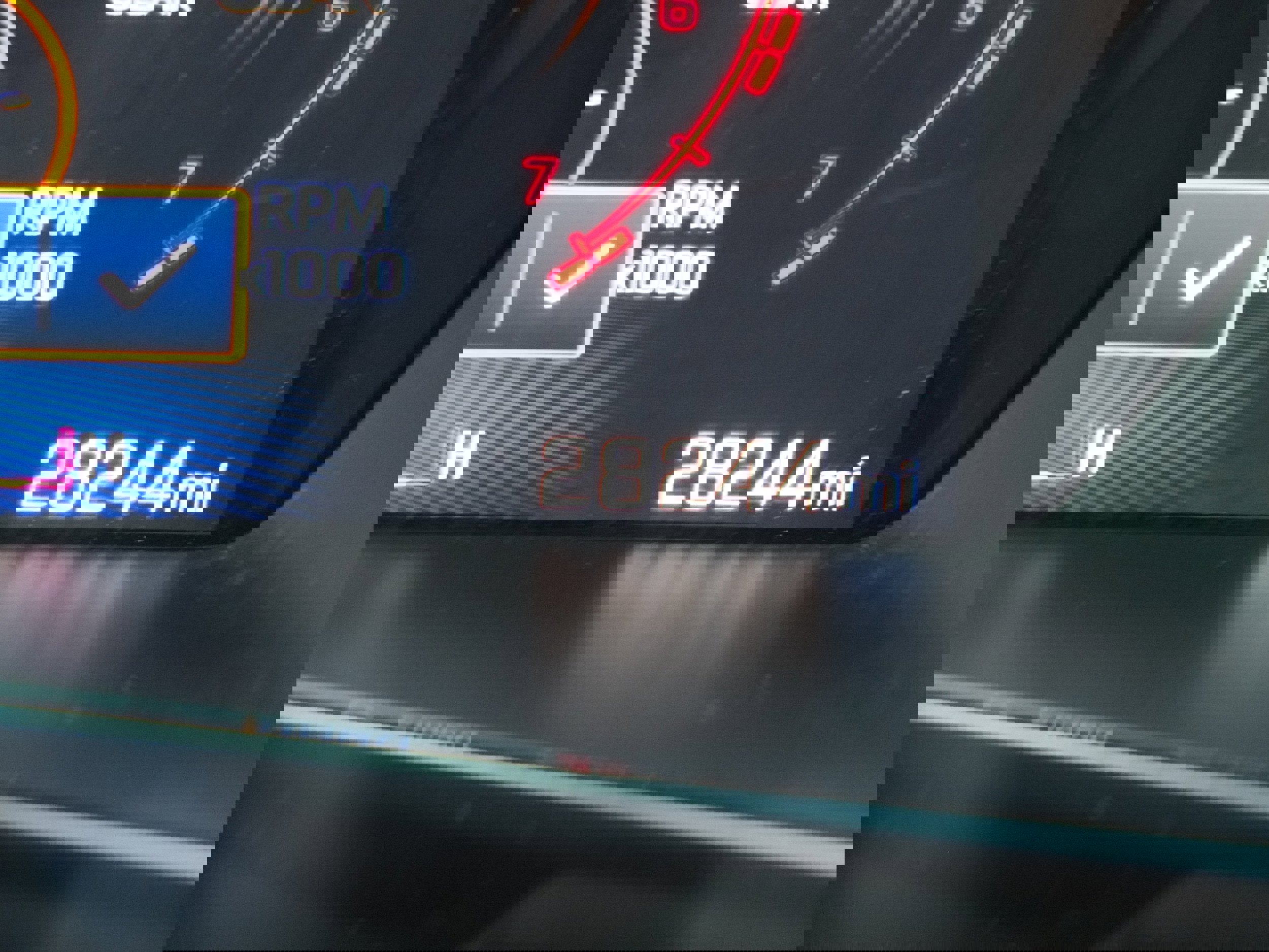 Used 2024 Chevrolet Colorado Z71 w/ Z71 Convenience Package 2 image 21