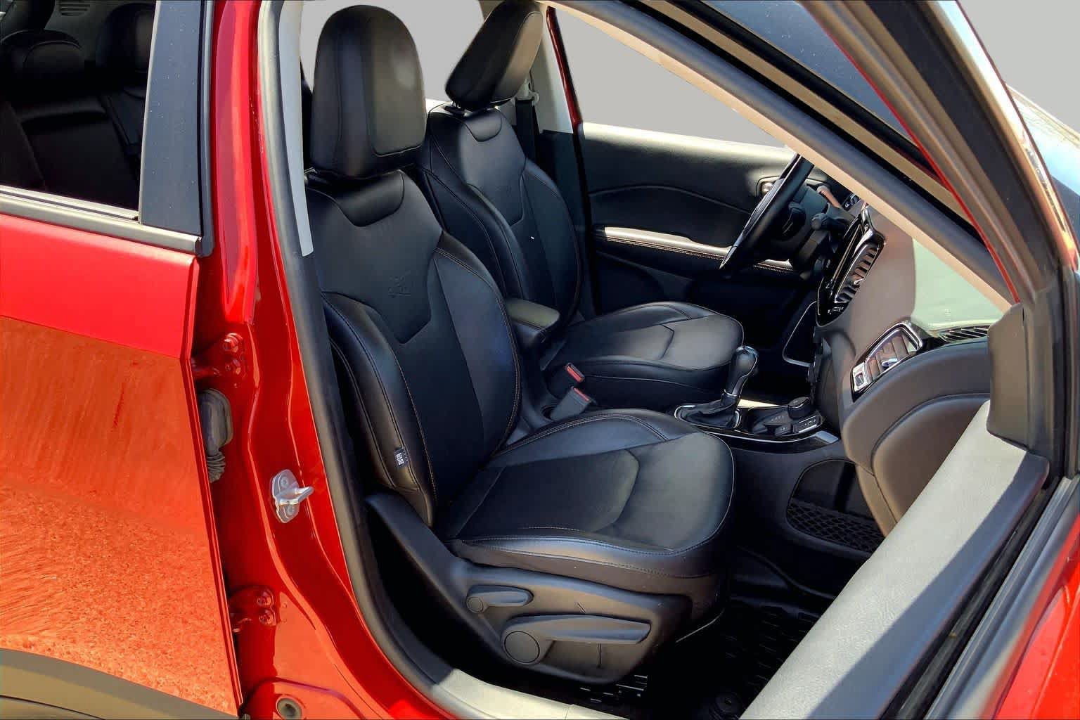 Used 2021 Jeep Compass Limited AWD/4WD image 9