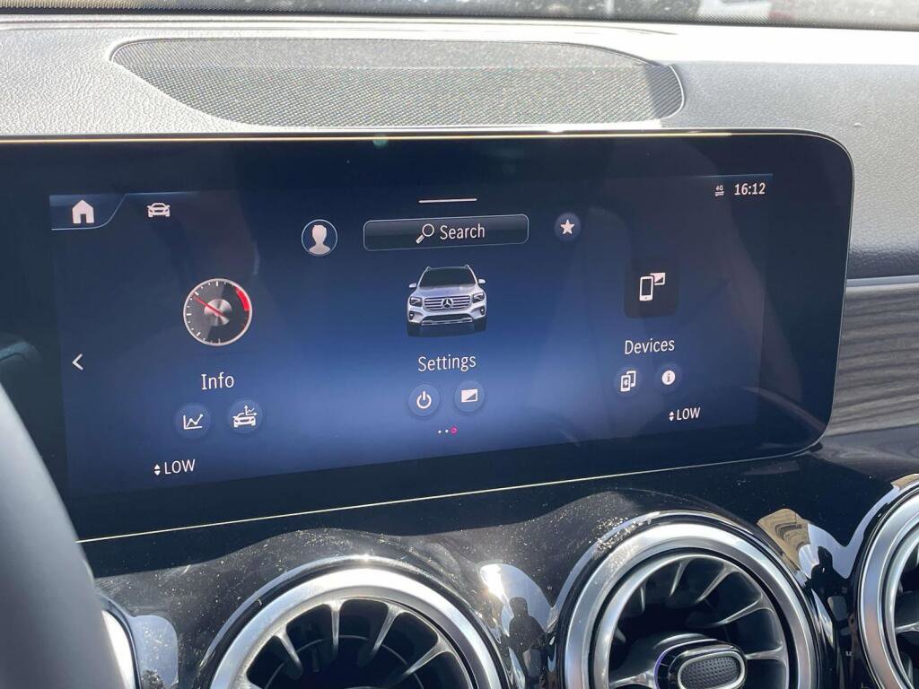 New 2026 Mercedes-Benz GLB 250 4MATIC image 24