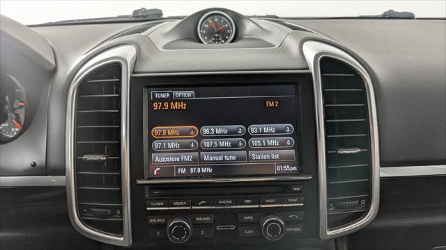 Used 2014 Porsche Cayenne Platinum Edition AWD/4WD image 28
