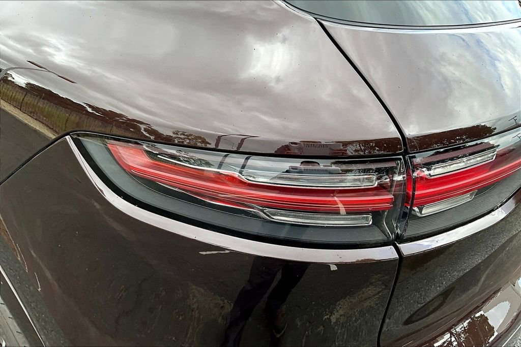 Used 2023 Porsche Cayenne S Platinum image 28