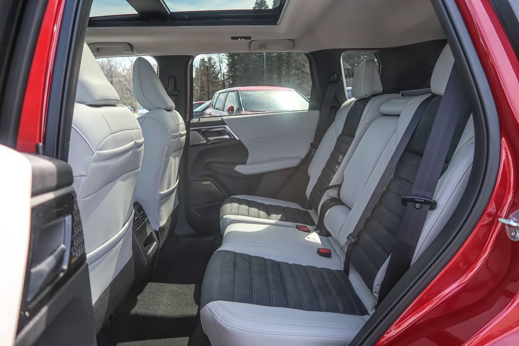 New 2026 Mitsubishi Outlander SE AWD/4WD image 21