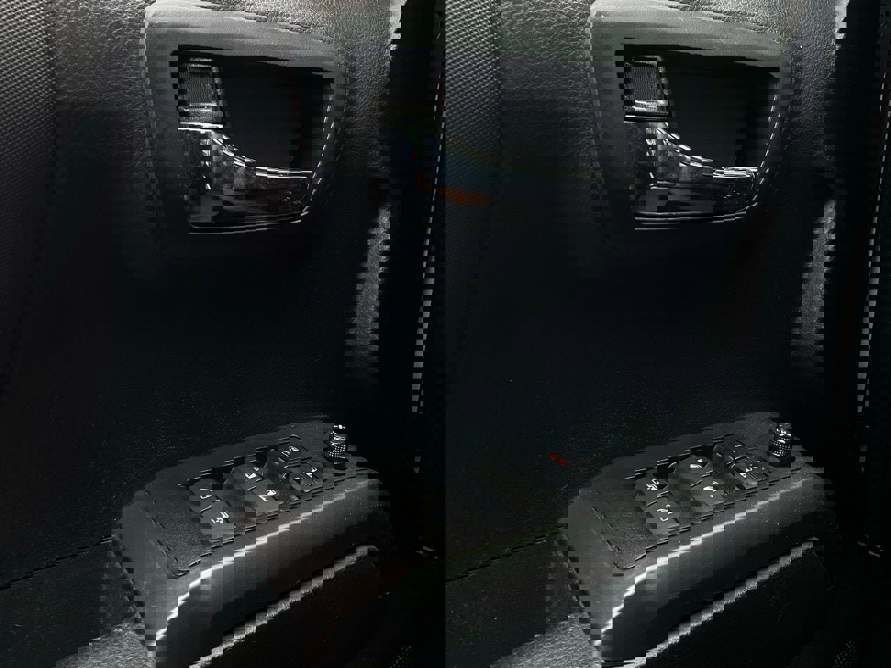 Used 2019 Toyota Tacoma TRD Sport w/ Technology Package image 20