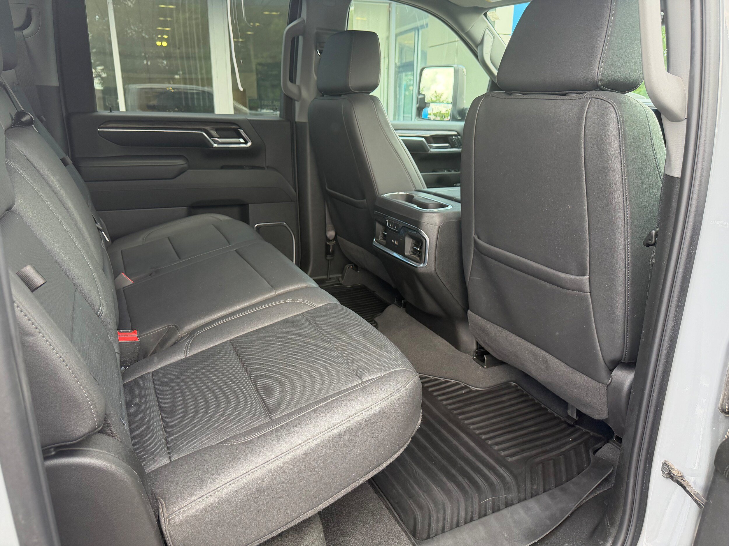 Used 2024 Chevrolet Silverado 3500 LTZ w/ LTZ Plus Package AWD/4WD image 7