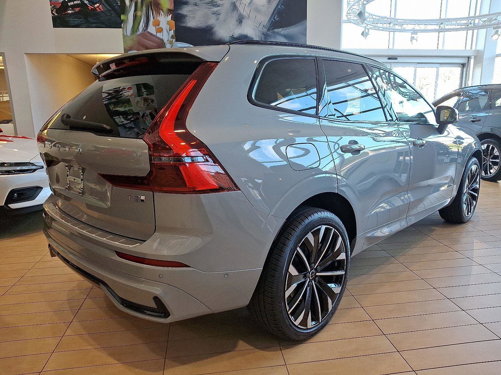 Certified 2026 Volvo XC60 T8 Ultra w/ Protection Package Premier image 6