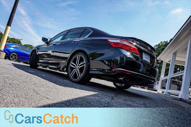 Used 2017 Honda Accord Sport image 4