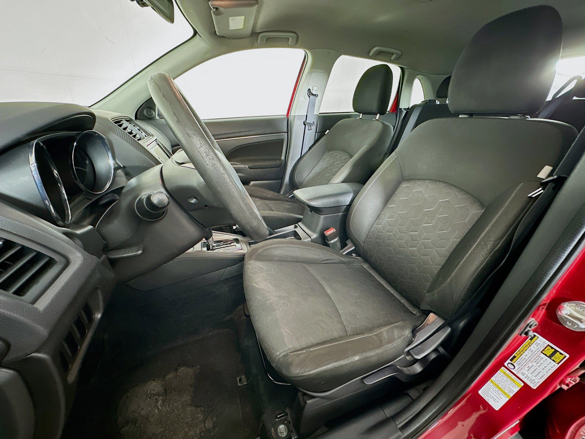 Used 2020 Mitsubishi Outlander Sport ES FWD image 13