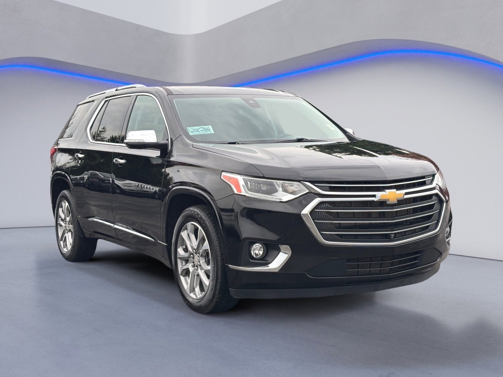 Used 2020 Chevrolet Traverse Premier w/ LPO, Floor Liner Package image 9
