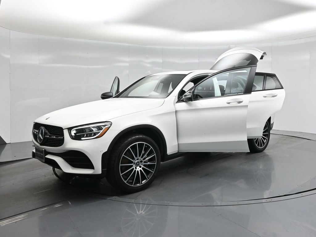Used 2023 Mercedes-Benz GLC 300 4MATIC Coupe image 29