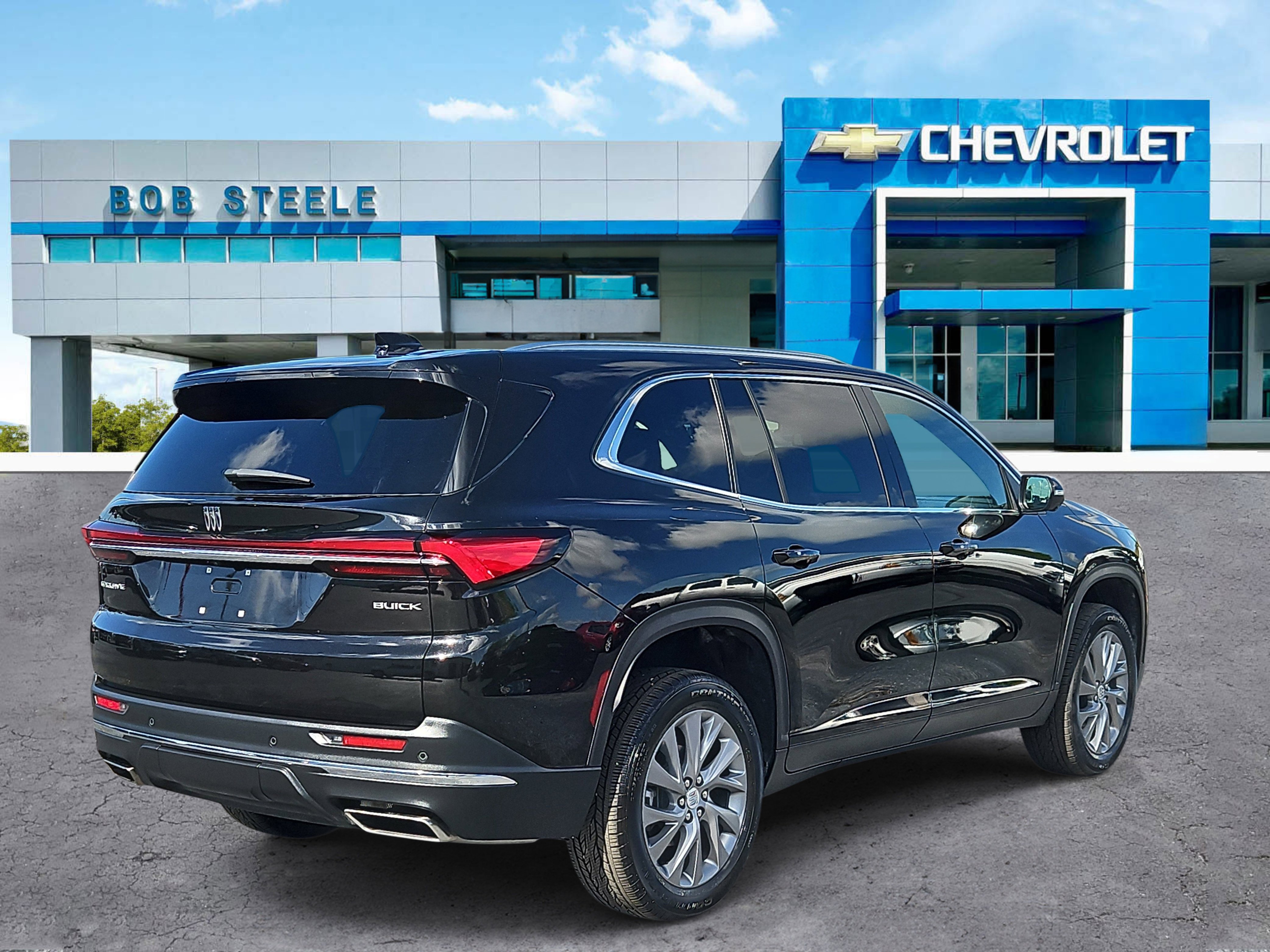 Used 2025 Buick Enclave Preferred FWD image 4