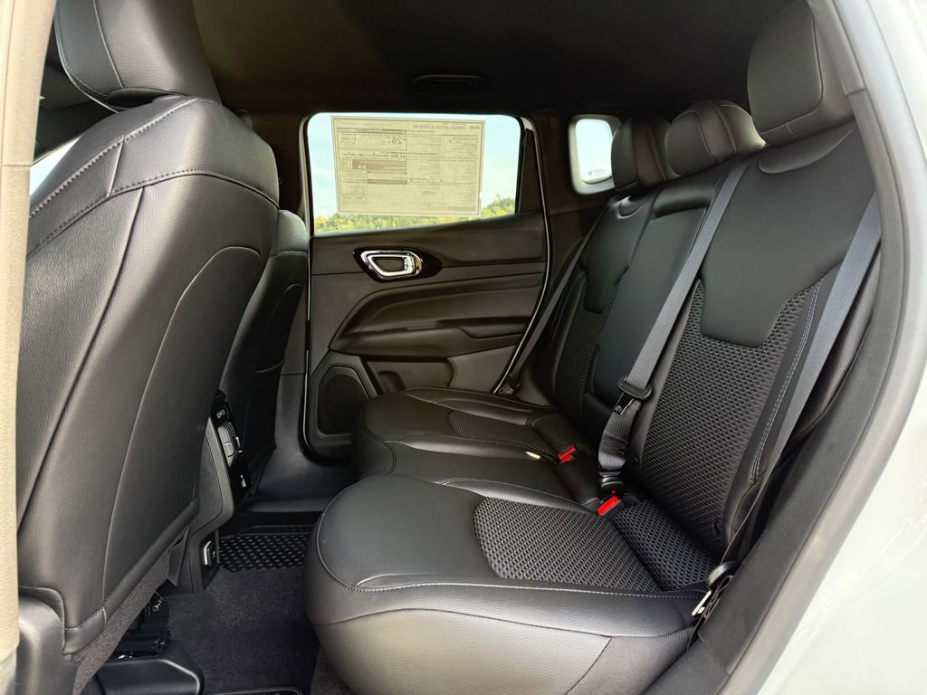 New 2026 Jeep Compass Latitude w/ Quick Order Package 29K image 37