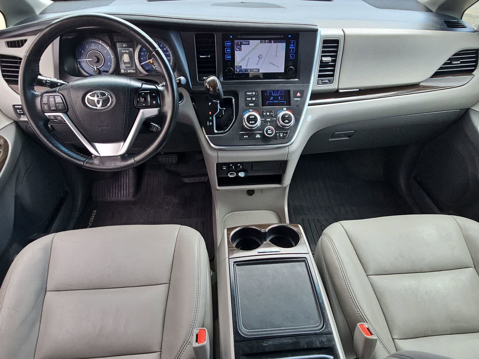 Used 2017 Toyota Sienna XLE AWD/4WD image 15