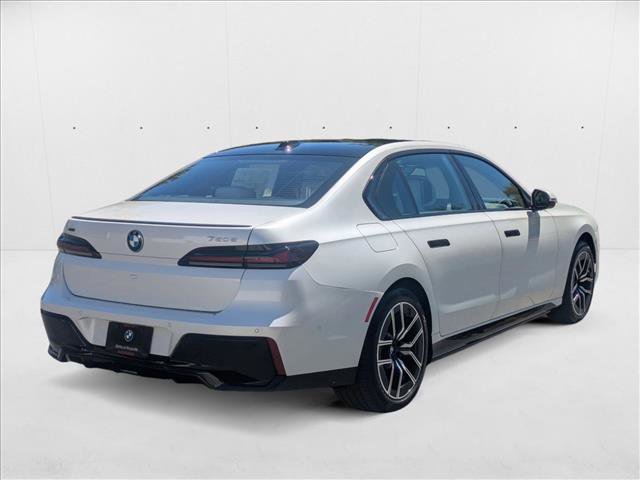 New 2025 BMW 750e xDrive w/ Premium Package video 2