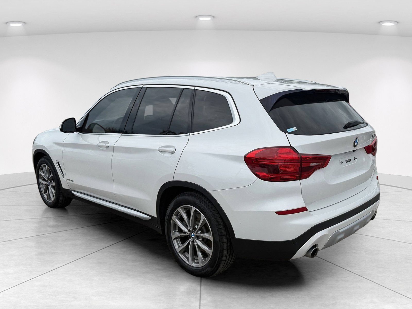 Used 2018 BMW X3 xDrive30i AWD/4WD image 4